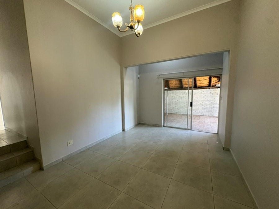 4 Bedroom Property for Sale in Geelhoutpark North West